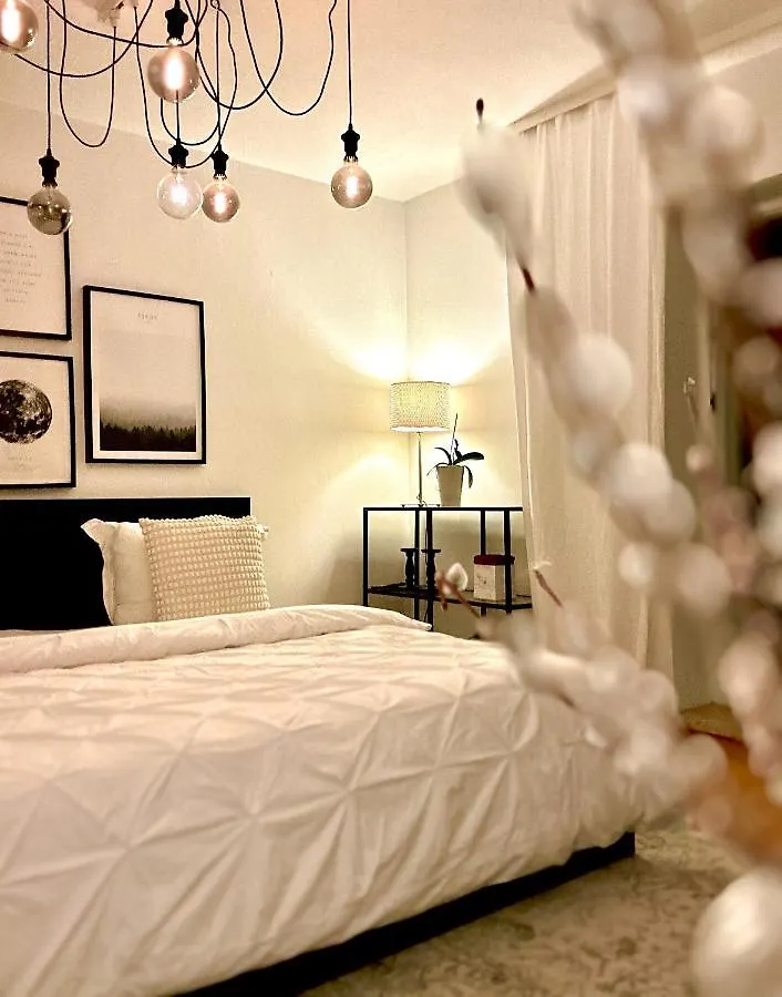 アパート Wohnen Am Main - Kaffe-Flat, 2 Schlafzimmer, Bis 4 Personen ヴュルツブルク