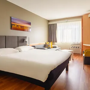 2* Otel Ibis