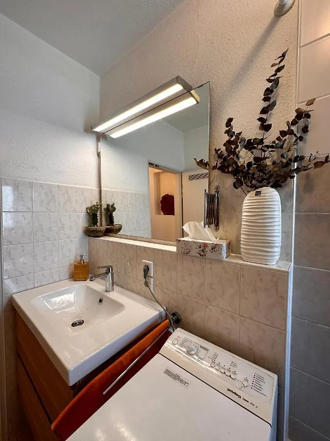 Wohnen Am Main - Kaffe-Flat, 2 Schlafzimmer, Bis 4 Personen Wurzburg